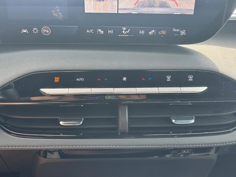 Certified 2025 Buick Enclave Preferred AWD/4WD image 22