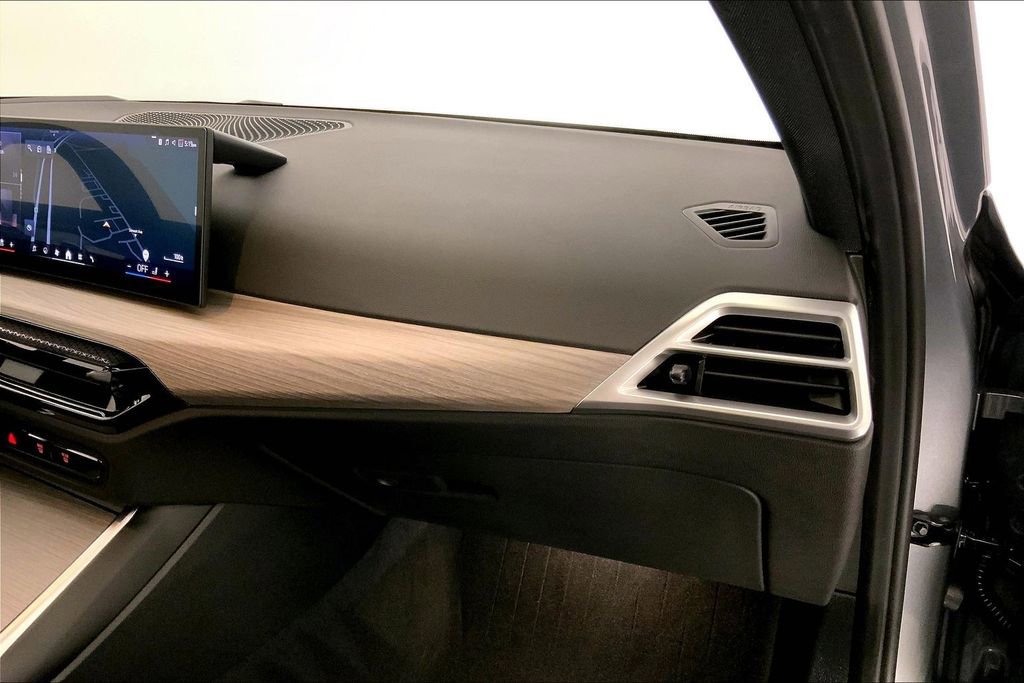 Certified 2025 BMW 330i xDrive Sedan w/ Premium Package image 23