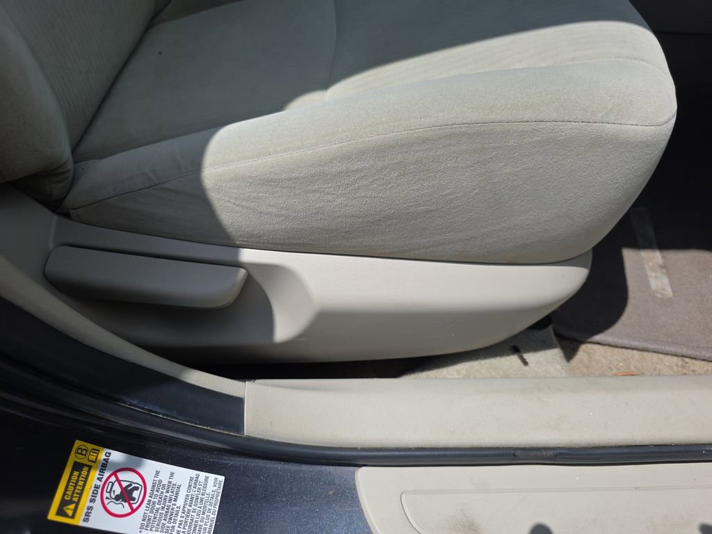 Used 2010 Toyota Corolla LE image 35