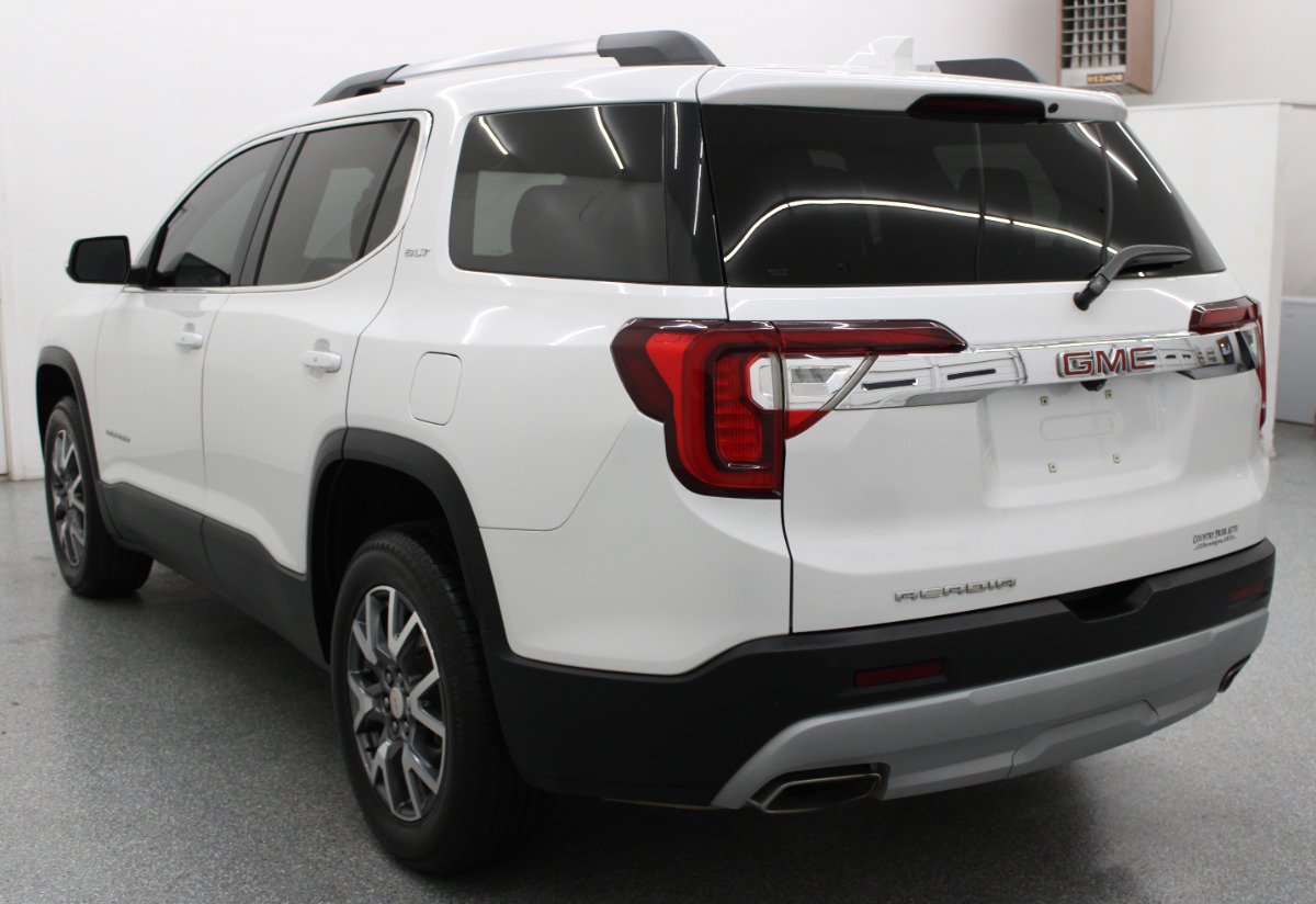 Used 2022 GMC Acadia SLT w/ LPO, Floor Liner Package FWD image 6