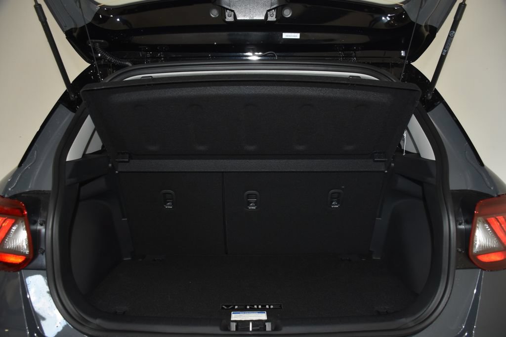 New 2026 Hyundai Venue SEL FWD image 30