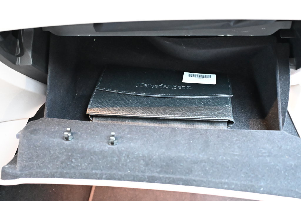 Used 2022 Mercedes-Benz GLC 300 4MATIC image 32