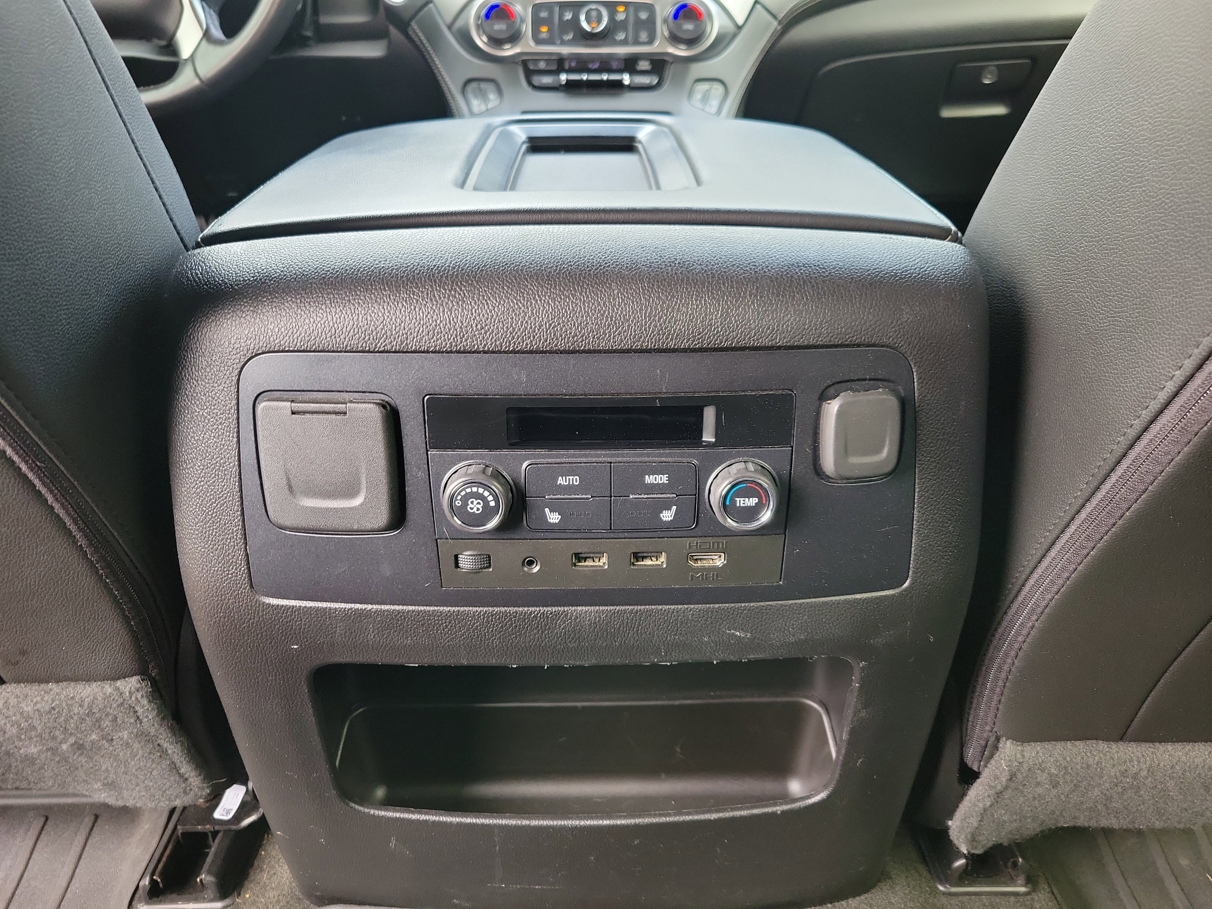 Used 2018 Chevrolet Tahoe LT AWD/4WD image 11