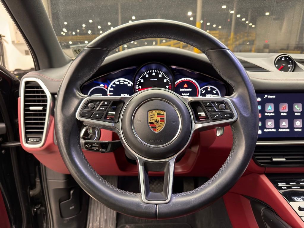 Used 2023 Porsche Cayenne image 8