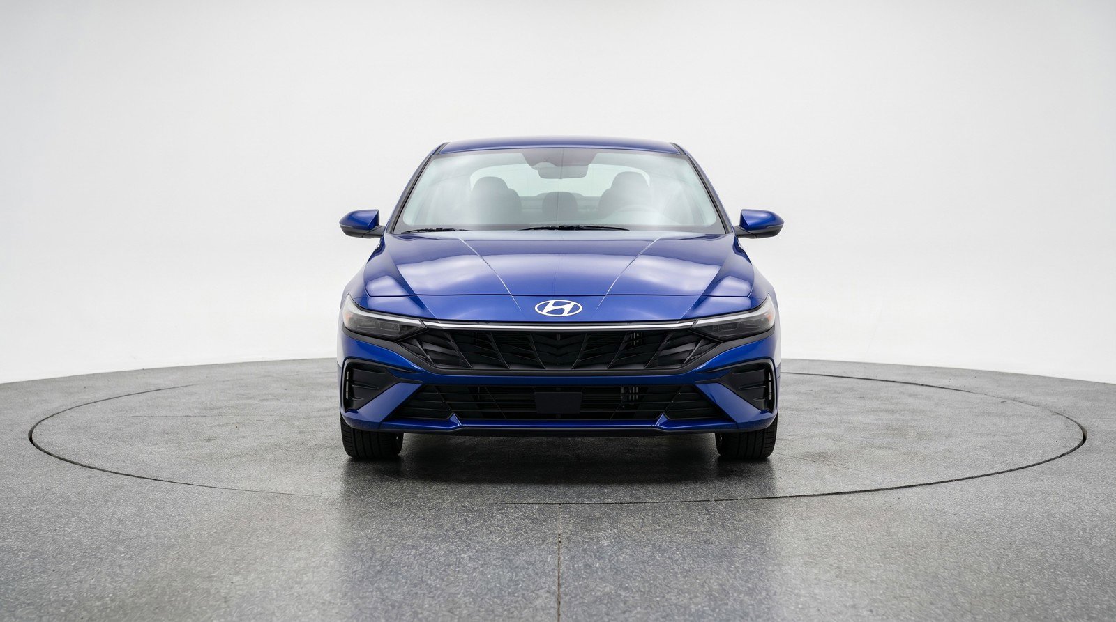 Used 2025 Hyundai Elantra SEL FWD image 2