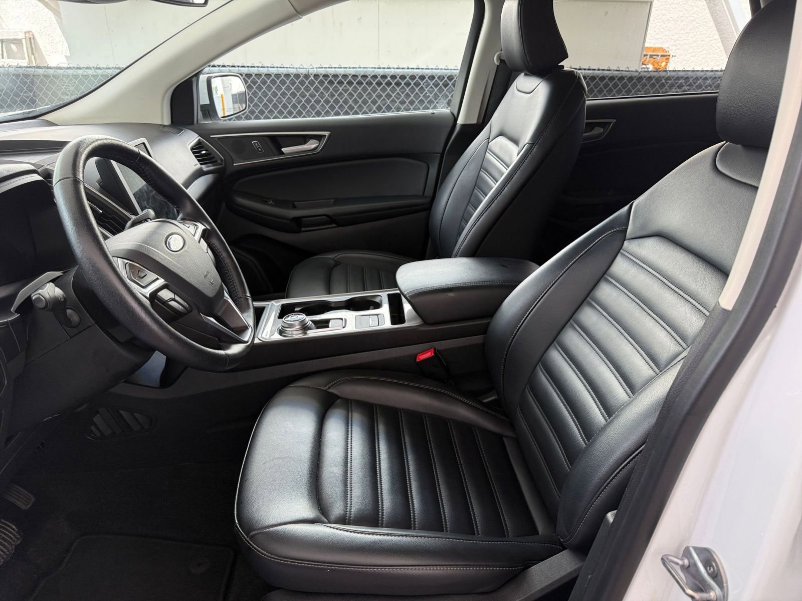 Used 2024 Ford Edge SEL image 27