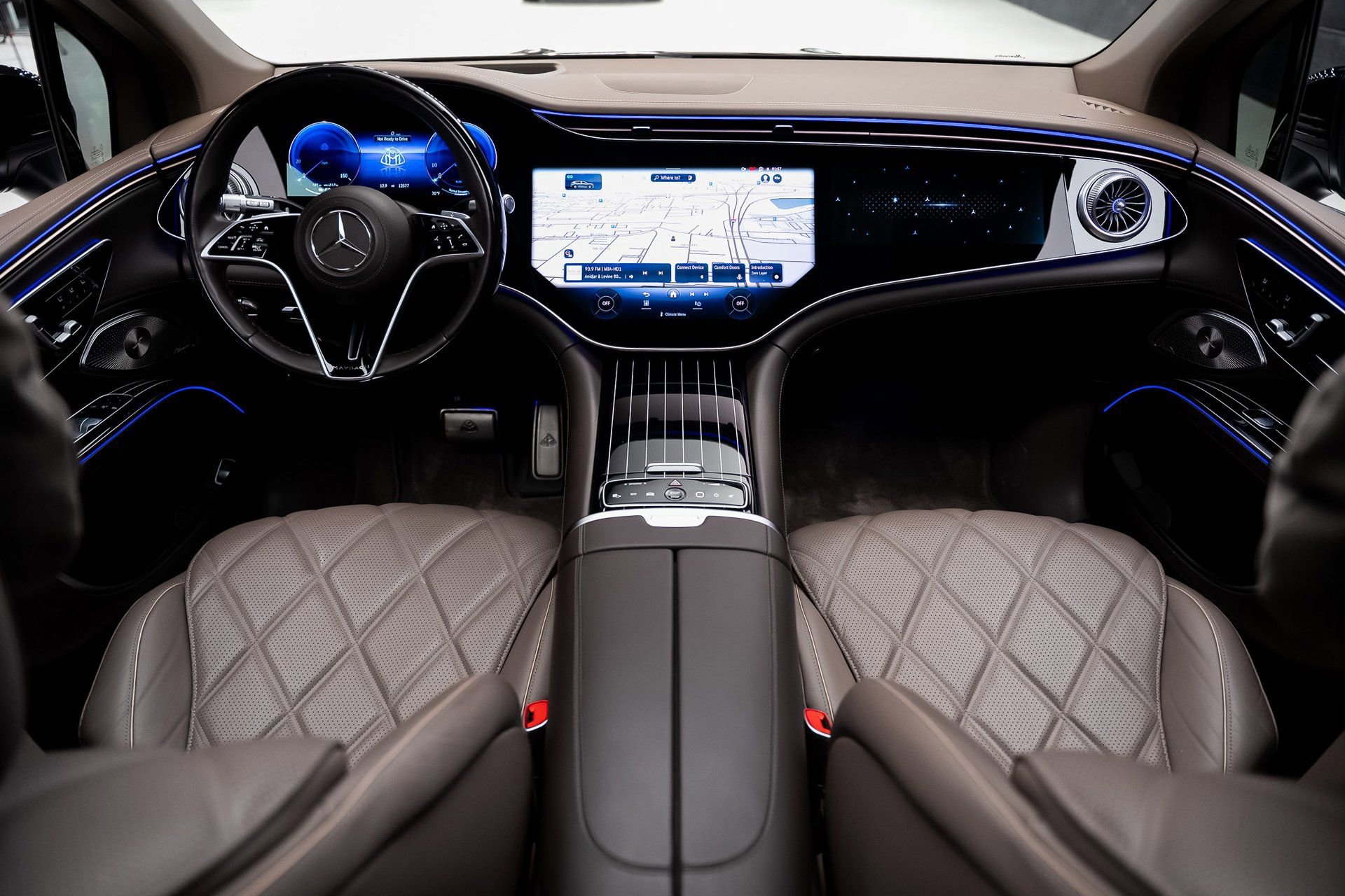 Used 2024 Mercedes-Benz Maybach EQS 680 4MATIC image 43