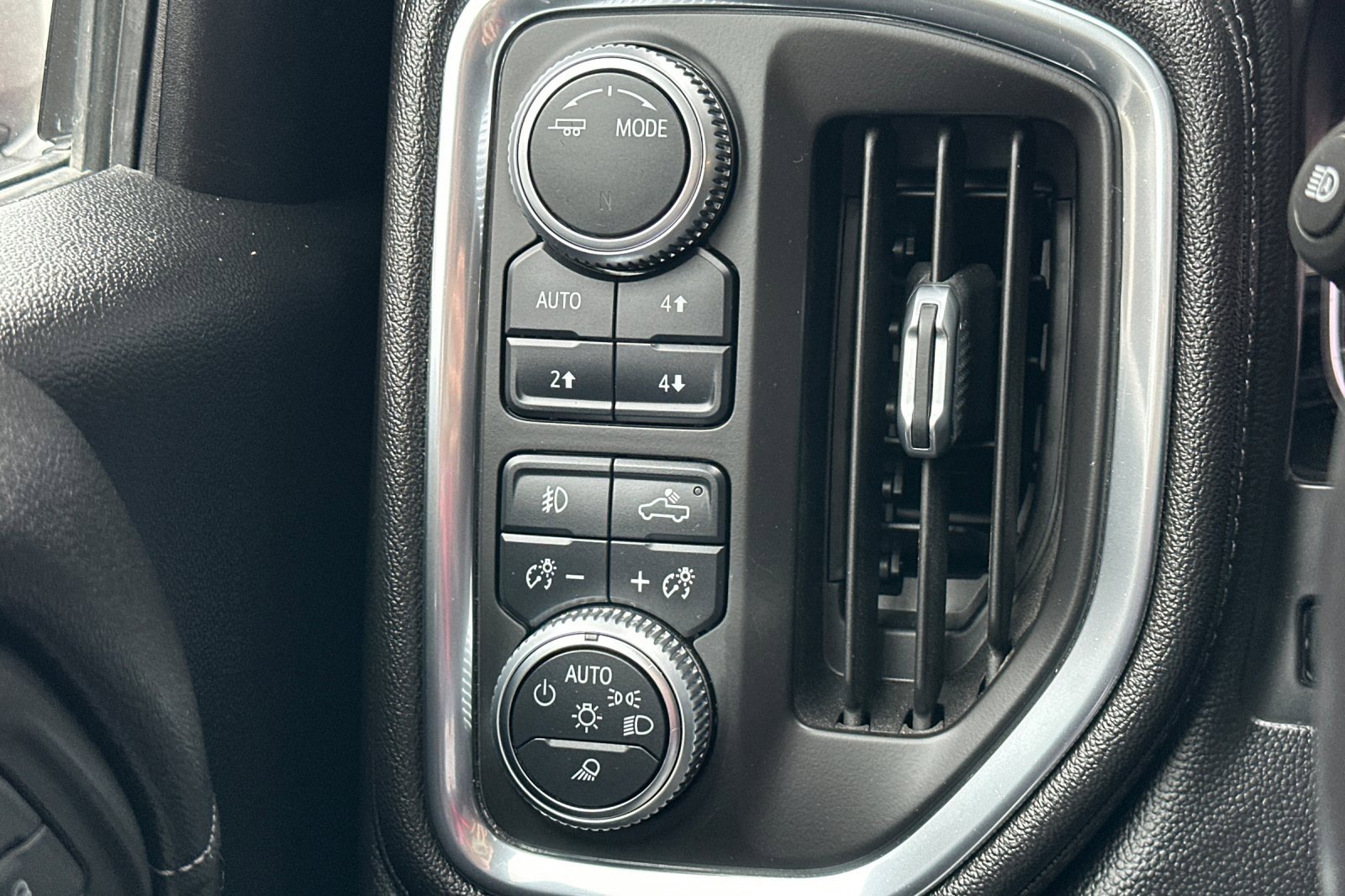 Certified 2020 GMC Sierra 1500 Denali w/ Denali Ultimate Package image 35