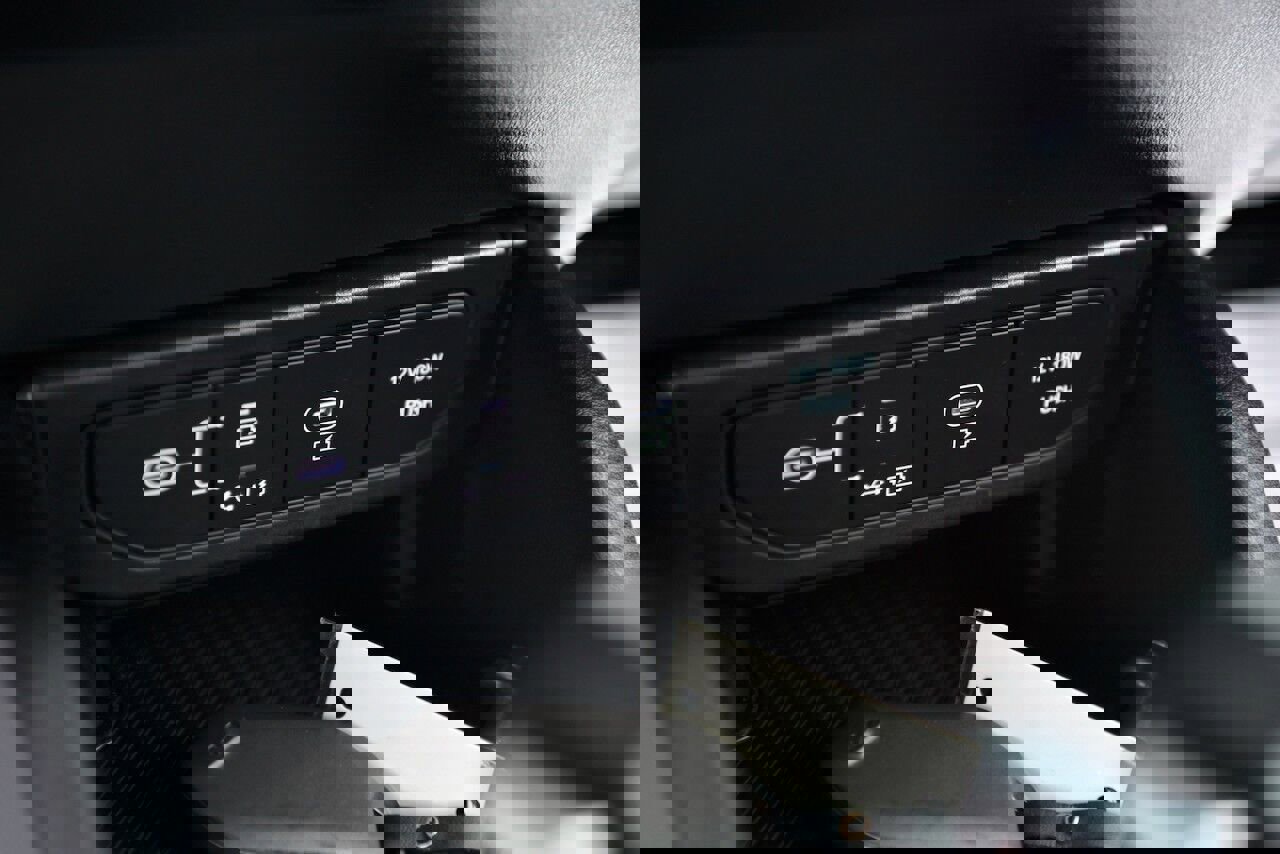 Used 2025 Kia K4 LXS image 27