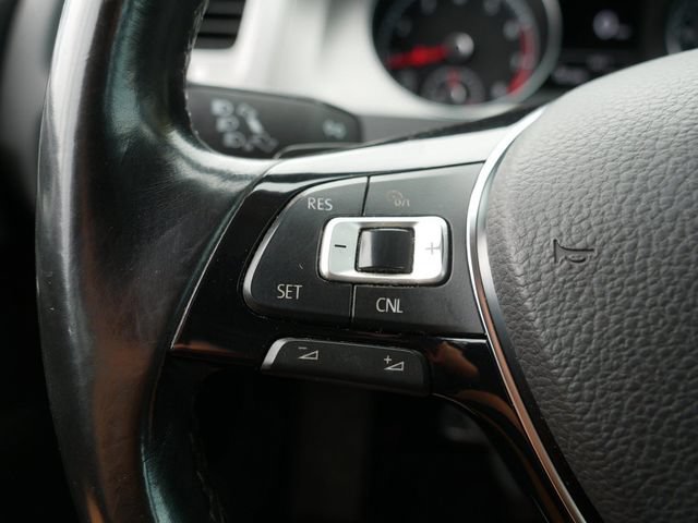 Used 2016 Volkswagen Golf S FWD image 25