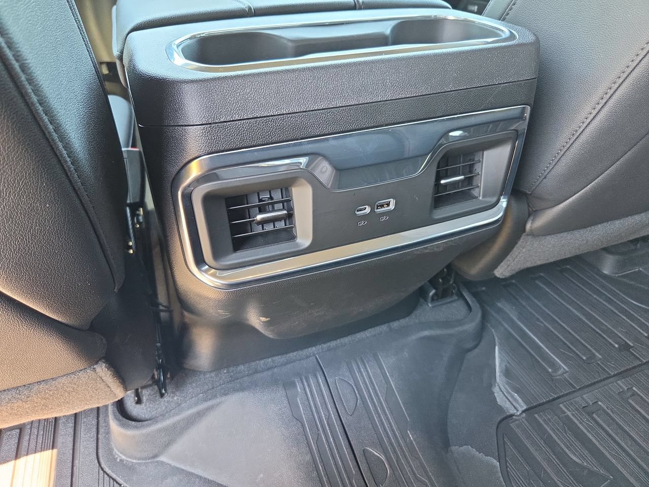 Used 2026 GMC Sierra 1500 Elevation w/ Elevation Premium Package AWD/4WD image 22