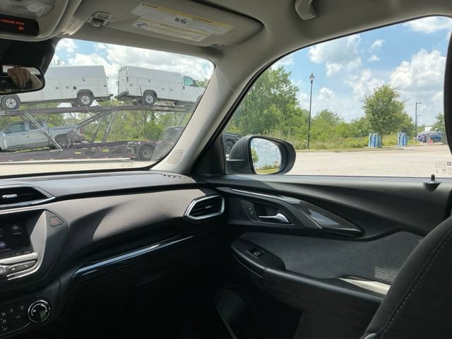 Used 2021 Chevrolet TrailBlazer LS FWD image 28