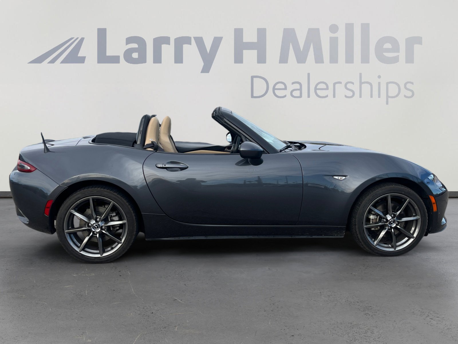 Used 2016 MAZDA MX-5 Miata Grand Touring image 6
