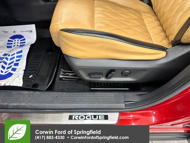 Used 2021 Nissan Rogue Platinum image 33