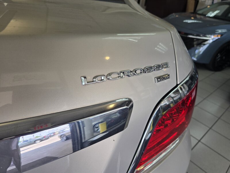 Used 2010 Buick LaCrosse CXL FWD image 28