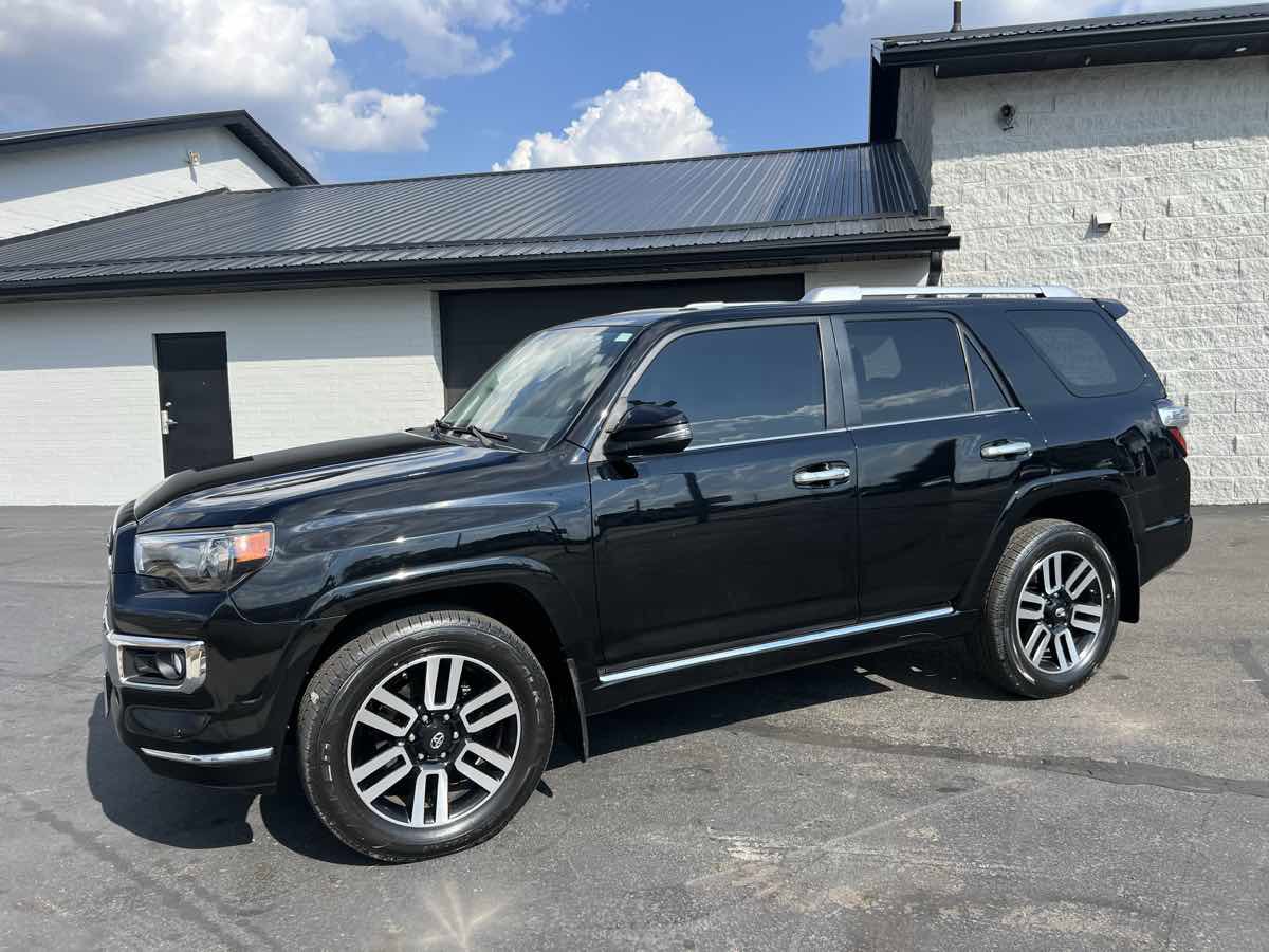 Used 2016 Toyota 4Runner Limited image 2