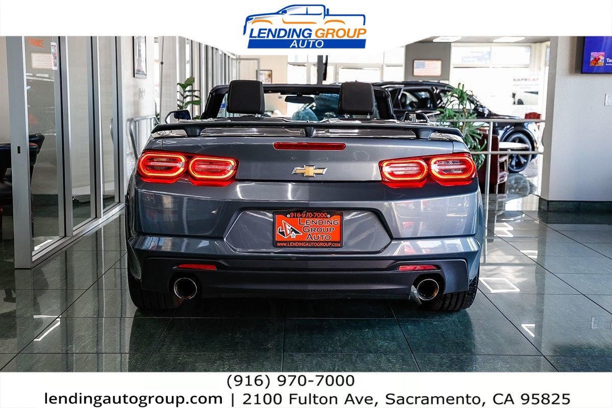 Used 2019 Chevrolet Camaro LT RWD image 3