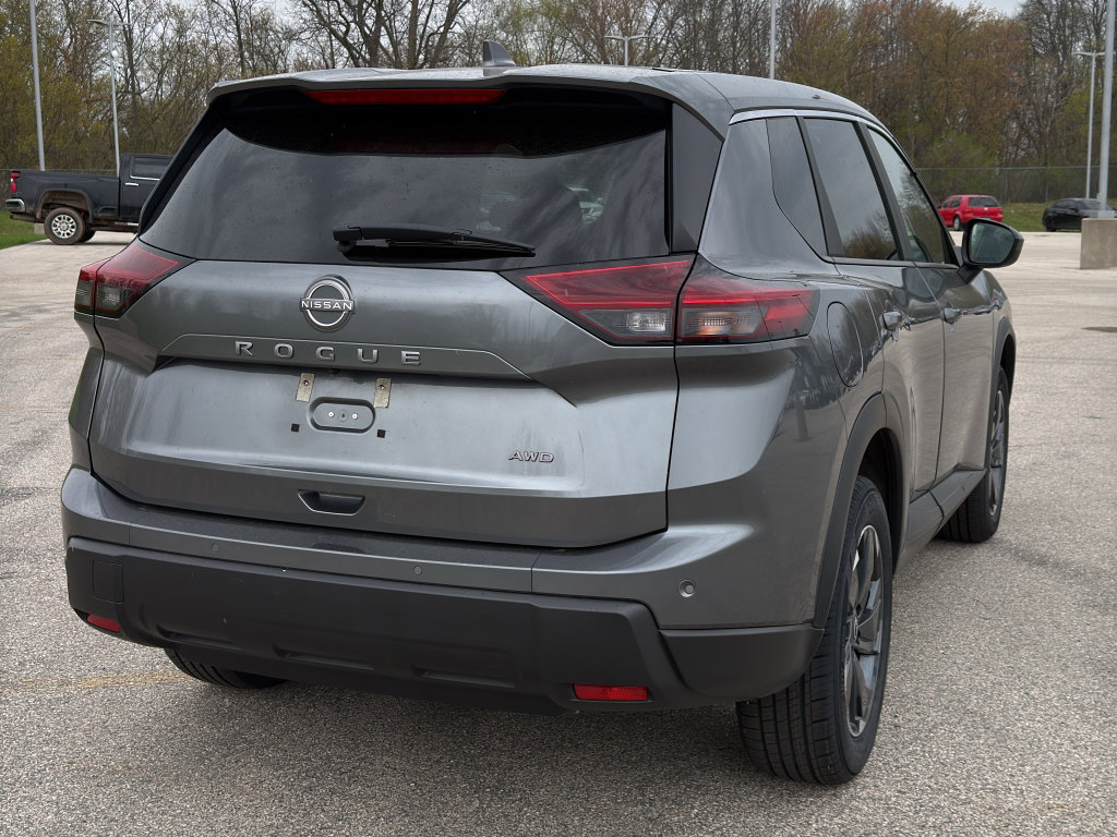 Certified 2025 Nissan Rogue SV AWD/4WD image 5