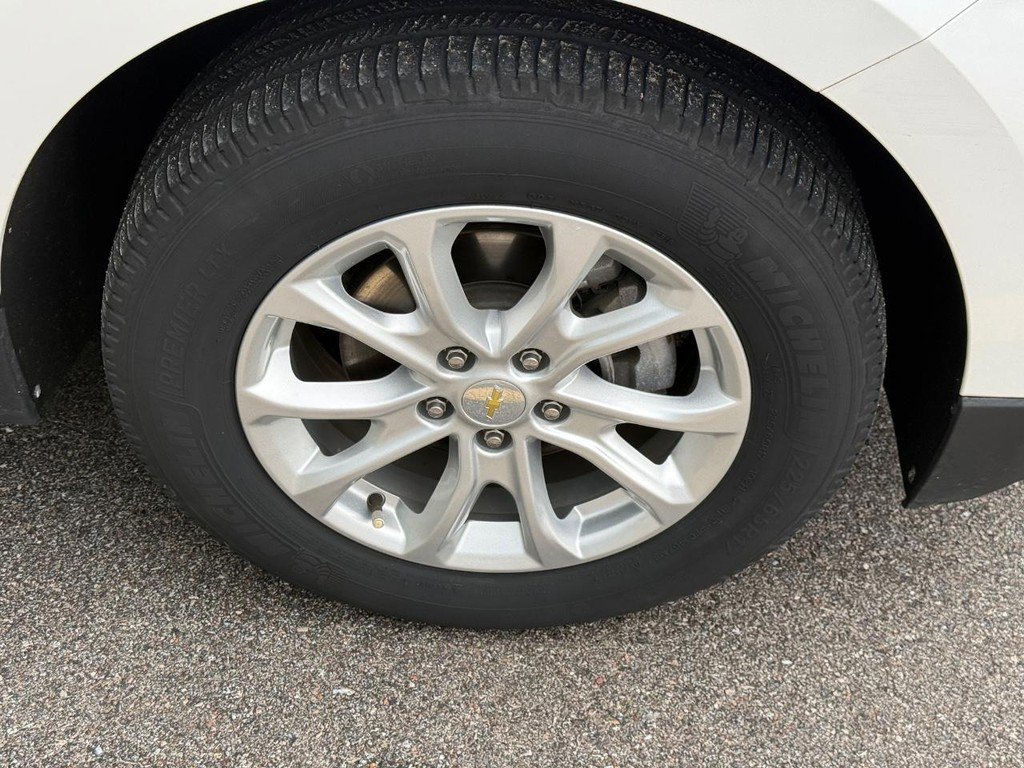 Used 2019 Chevrolet Equinox LT FWD image 6