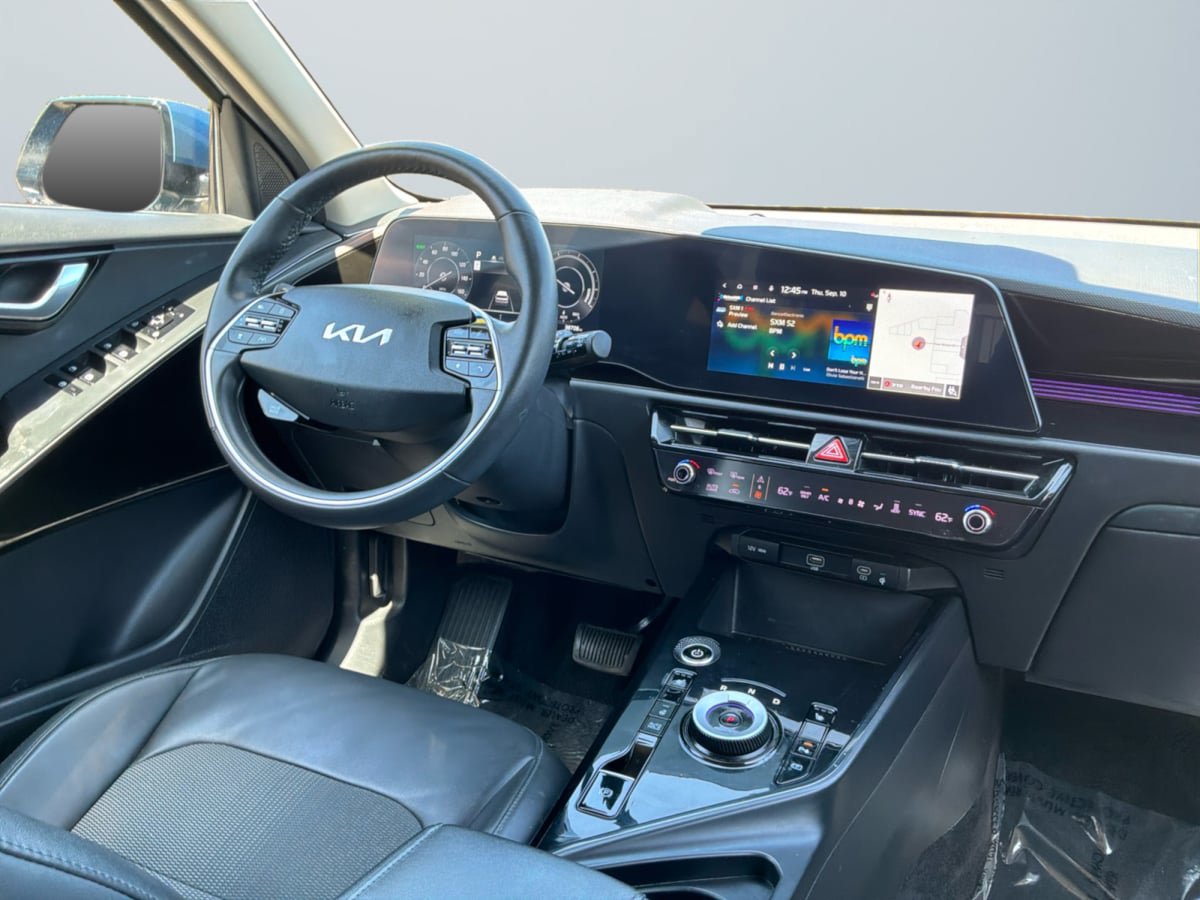 Used 2023 Kia Niro Wind w/ Wind Preserve Package FWD image 14