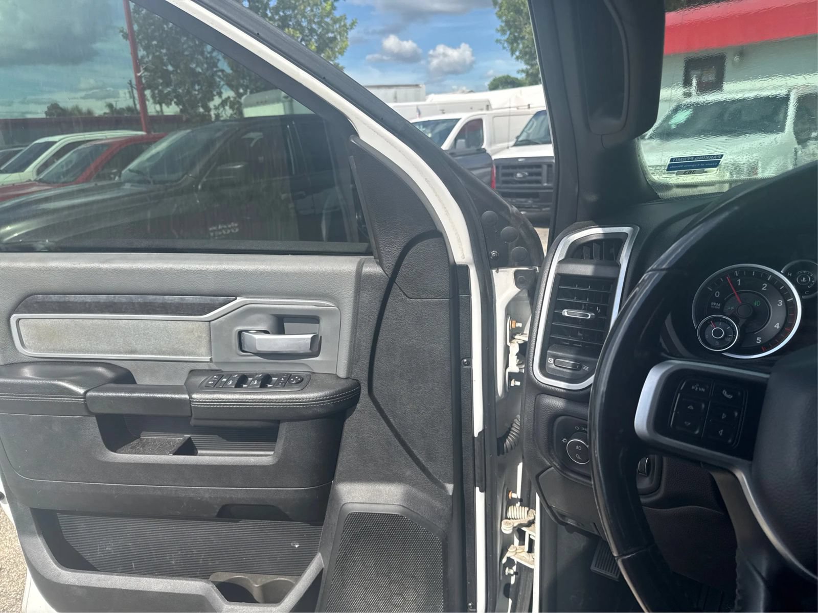 Used 2021 RAM 2500 Big Horn w/ Level 1 Equipment Group AWD/4WD image 17