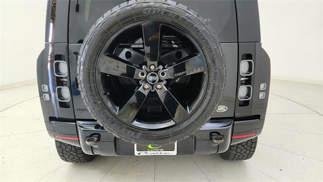 Used 2022 Land Rover Defender 90 X image 11