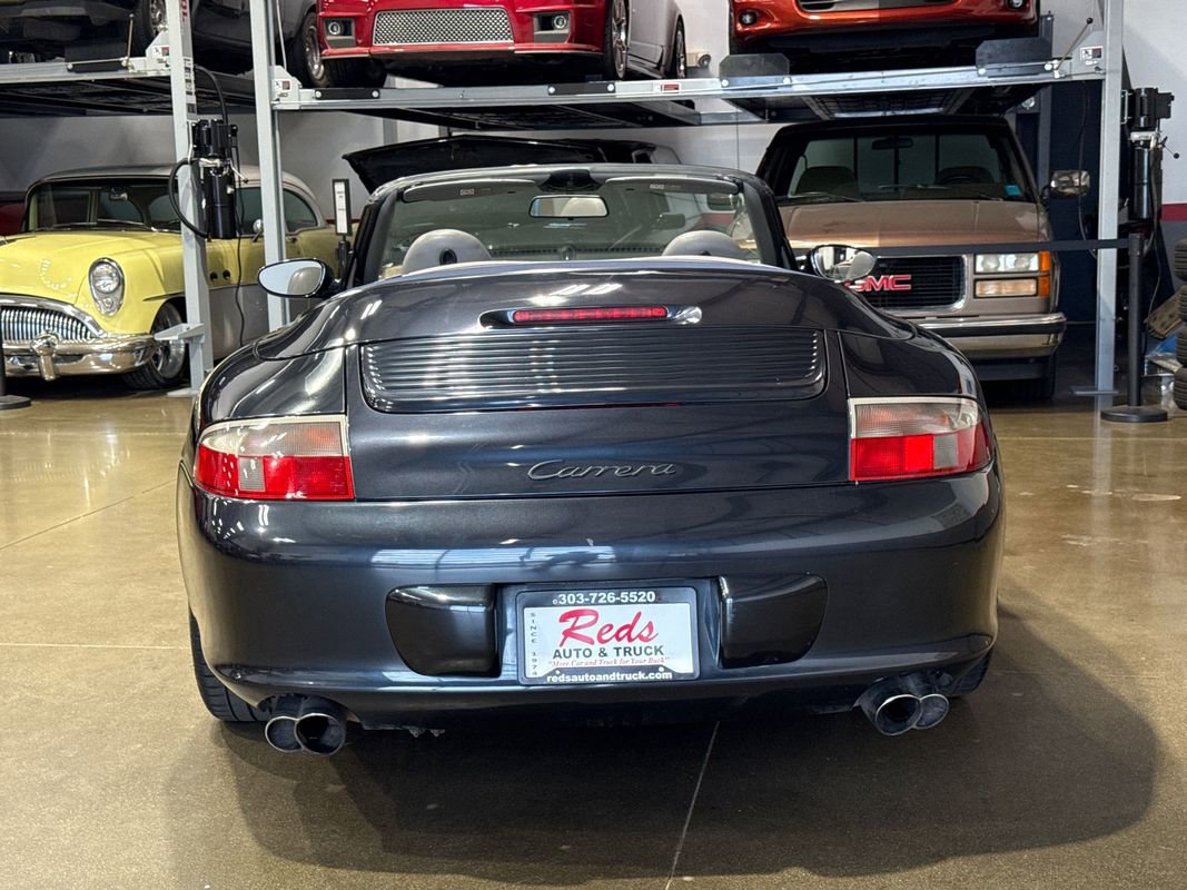 Used 2004 Porsche 911 Carrera image 10