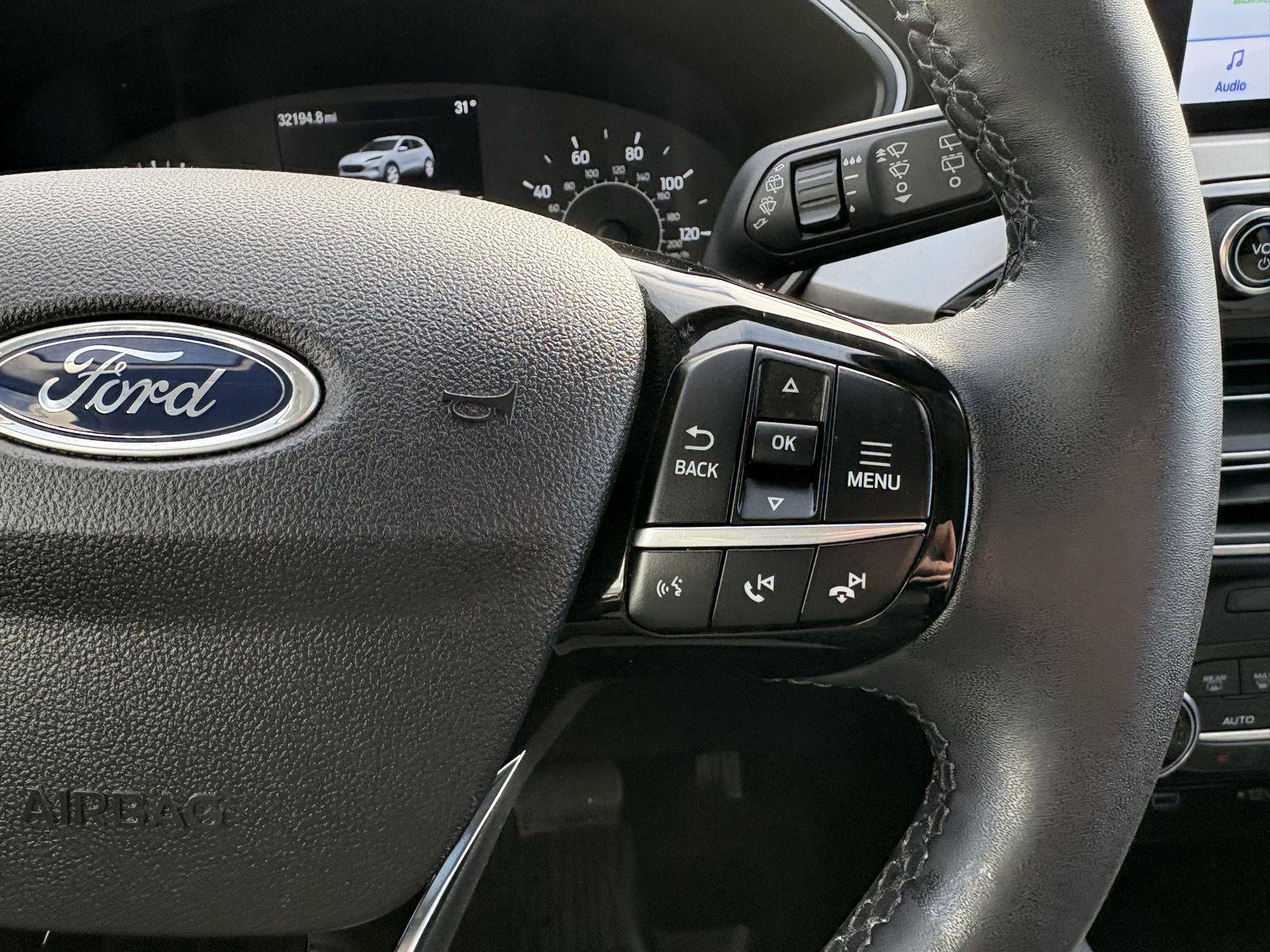 Used 2022 Ford Escape SE w/ Cold Weather Package image 11