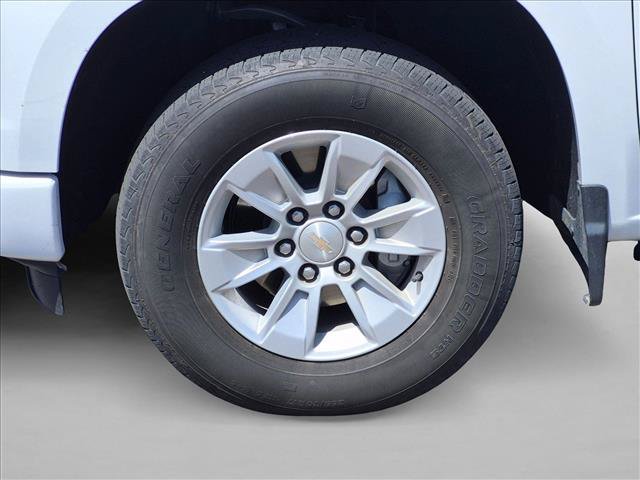 Used 2024 Chevrolet Silverado 1500 LT RWD image 15