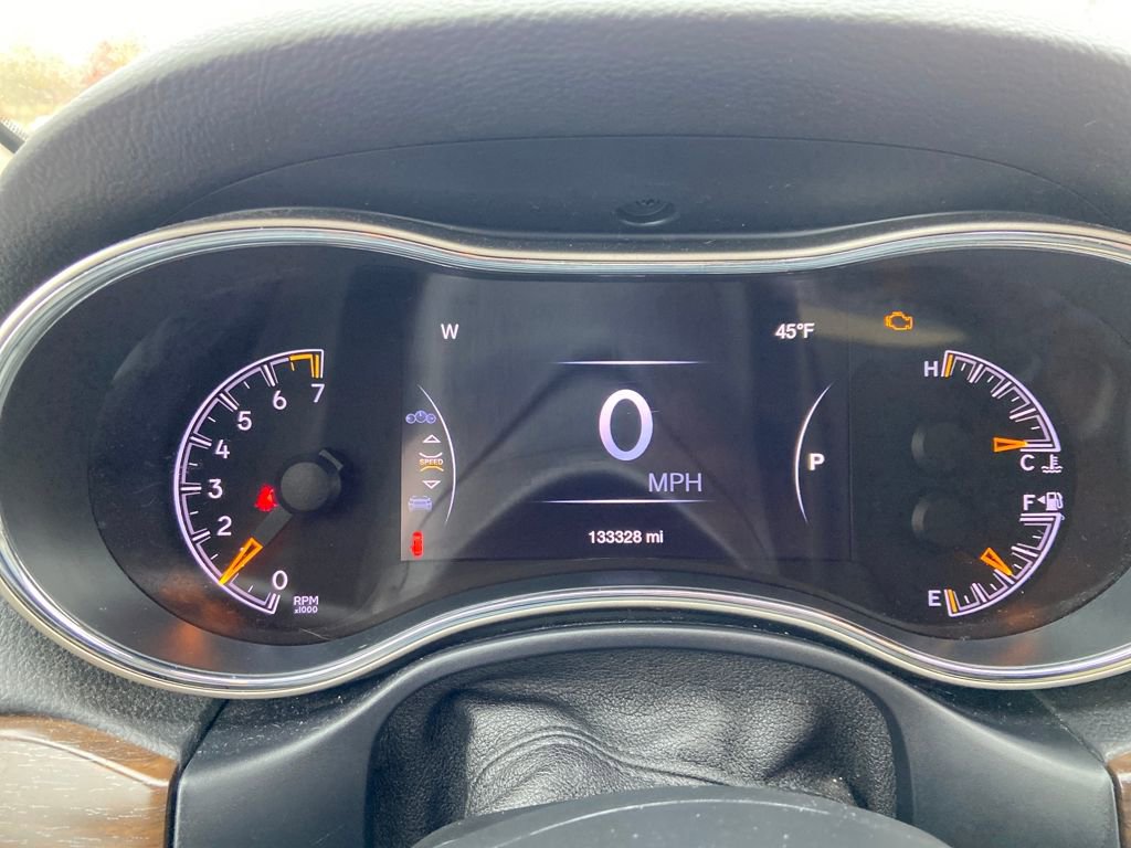 Used 2017 Jeep Grand Cherokee Limited w/ Trailer Tow Group IV image 25