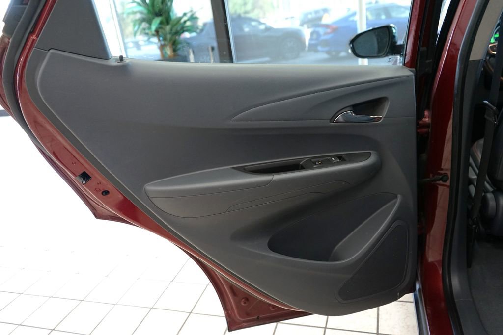 Used 2018 Chevrolet Bolt Premier w/ Driver Confidence II Package FWD image 47