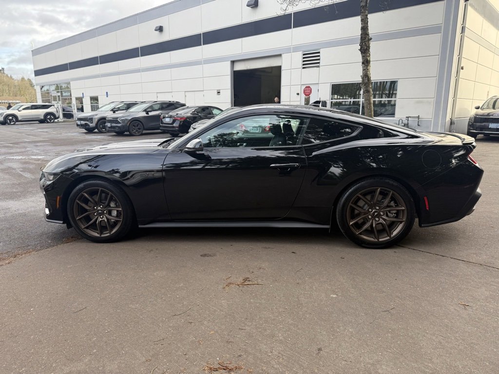 Used 2024 Ford Mustang GT Premium image 13
