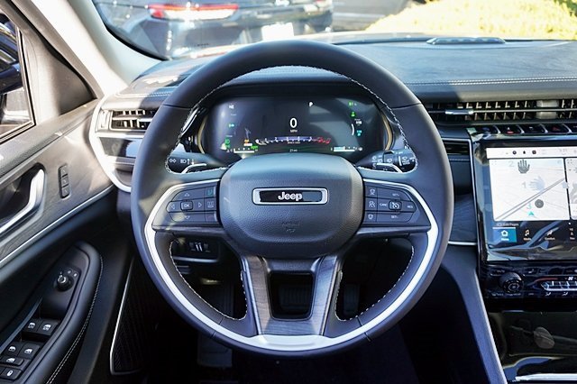 New 2023 Jeep Grand Cherokee Limited 4xe image 24