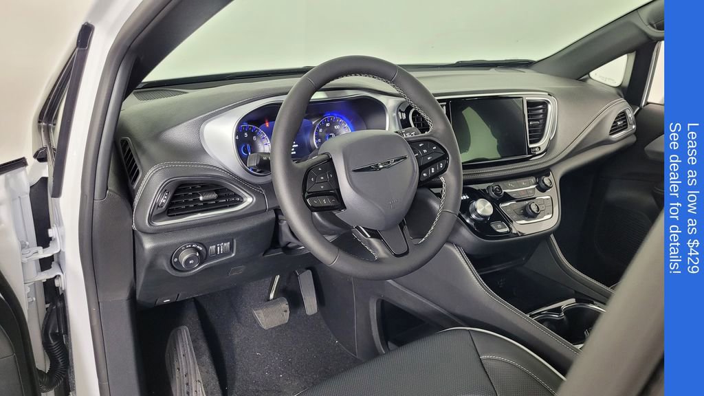 New 2026 Chrysler Pacifica Limited w/ S Appearance Package AWD/4WD image 15