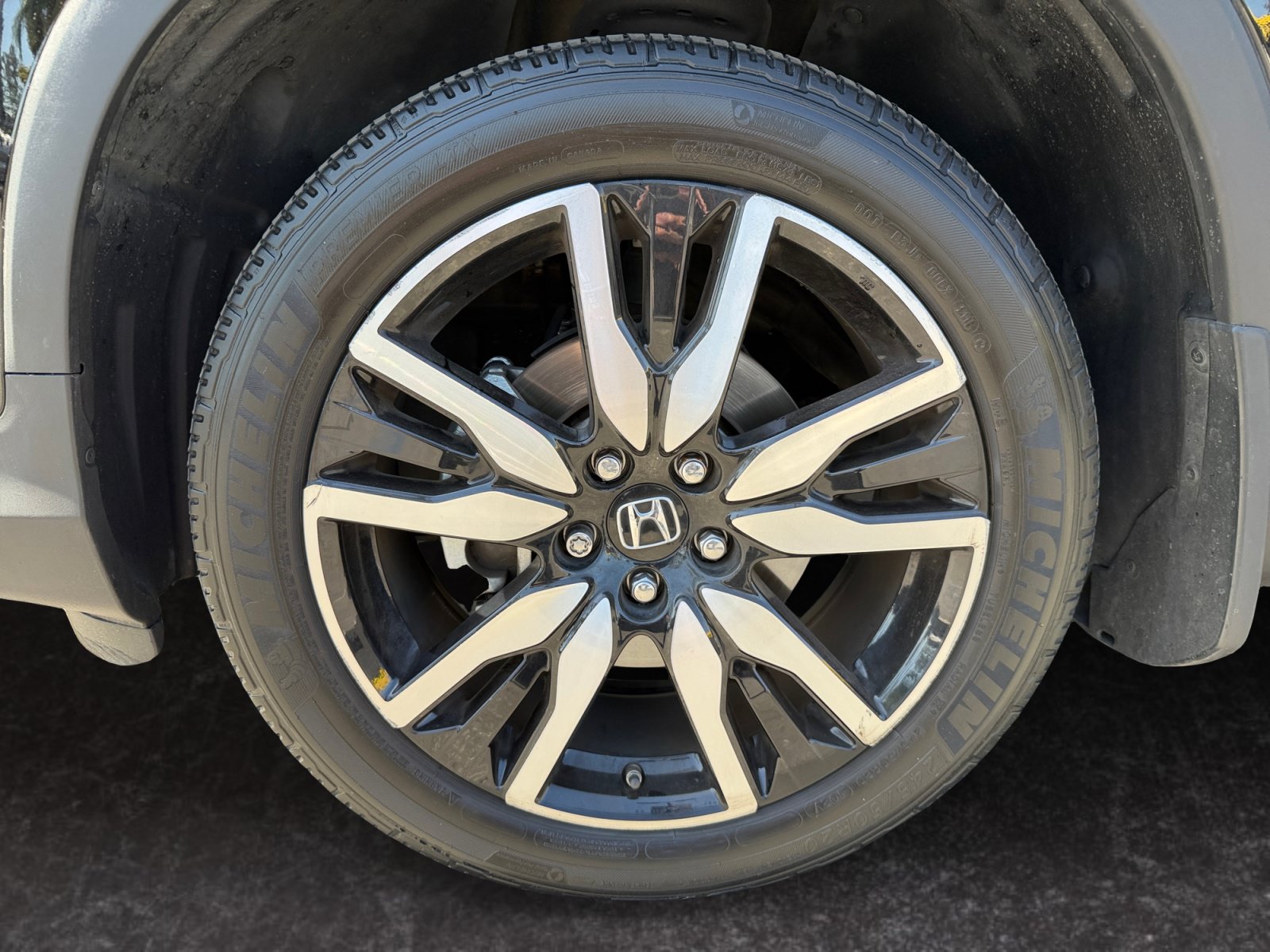 Used 2022 Honda Pilot Touring image 14