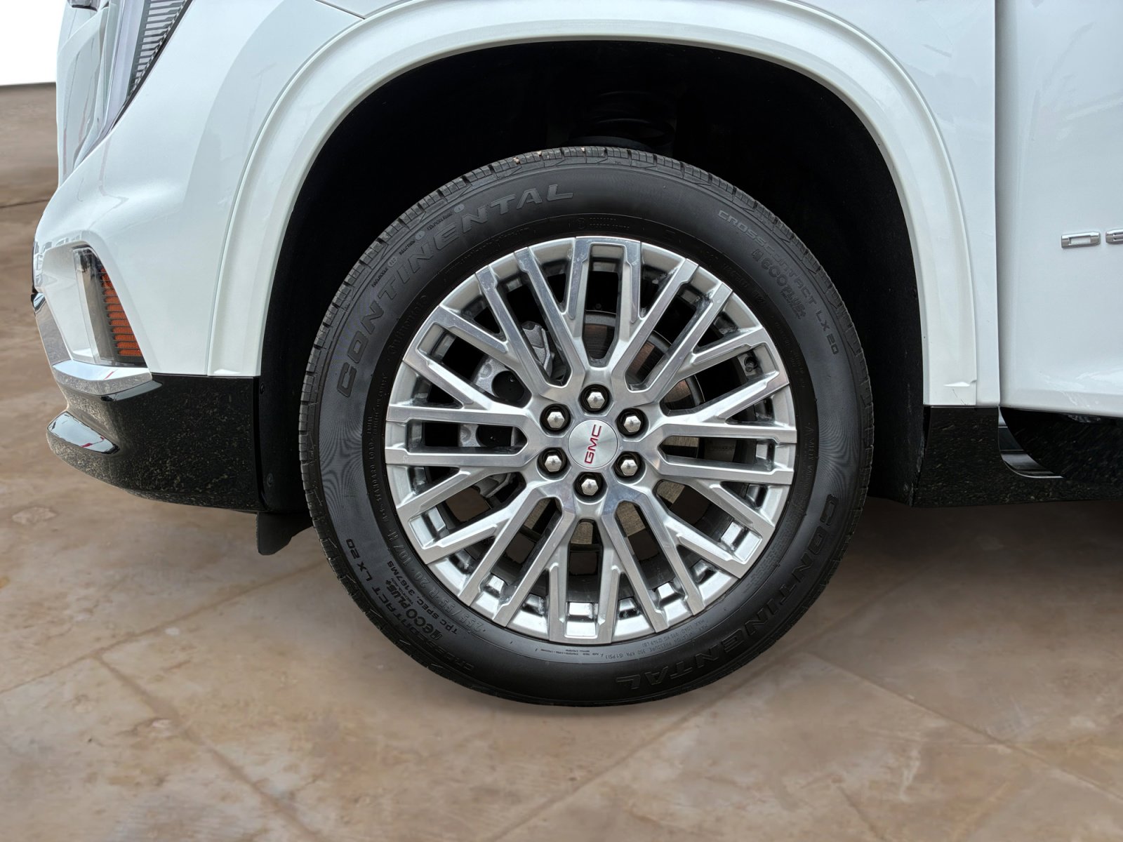 Used 2024 GMC Acadia Denali FWD image 31