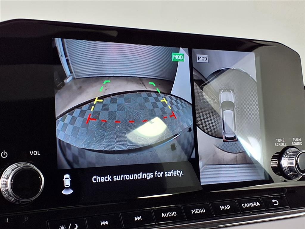 New 2025 Mitsubishi Outlander SEL image 16