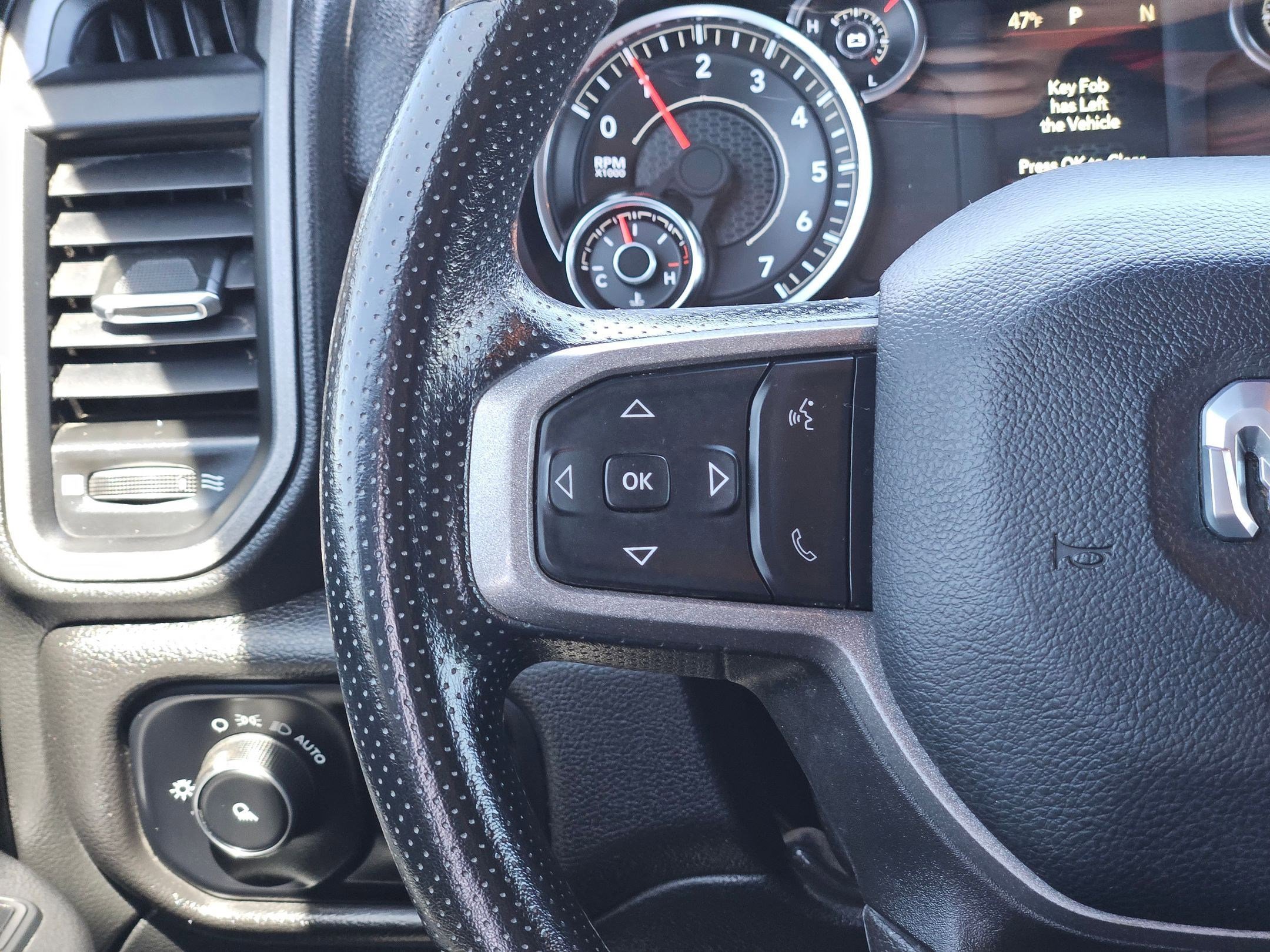 Used 2024 RAM 2500 Tradesman w/ Chrome Appearance Group image 21