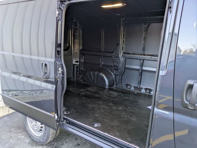 Used 2026 RAM ProMaster 1500 w/ Convenience Group FWD image 26