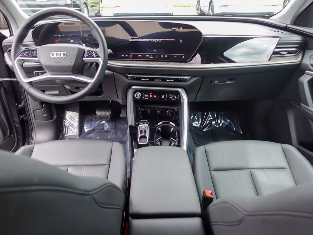Used 2025 Audi Q5 Premium Plus w/ Premium Plus AWD/4WD image 24