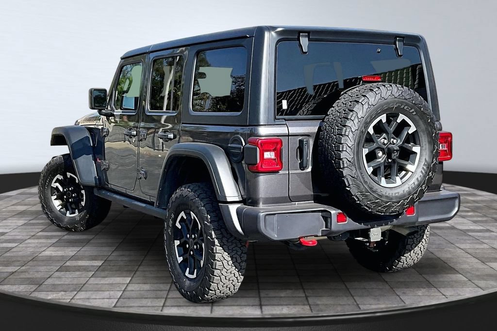 Used 2025 Jeep Wrangler Unlimited Rubicon w/ Convenience Group AWD/4WD image 21