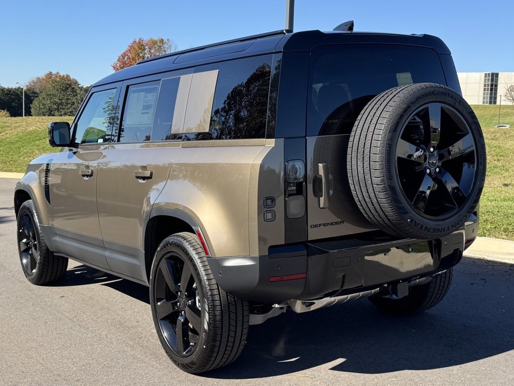 New 2026 Land Rover Defender 110 S image 8