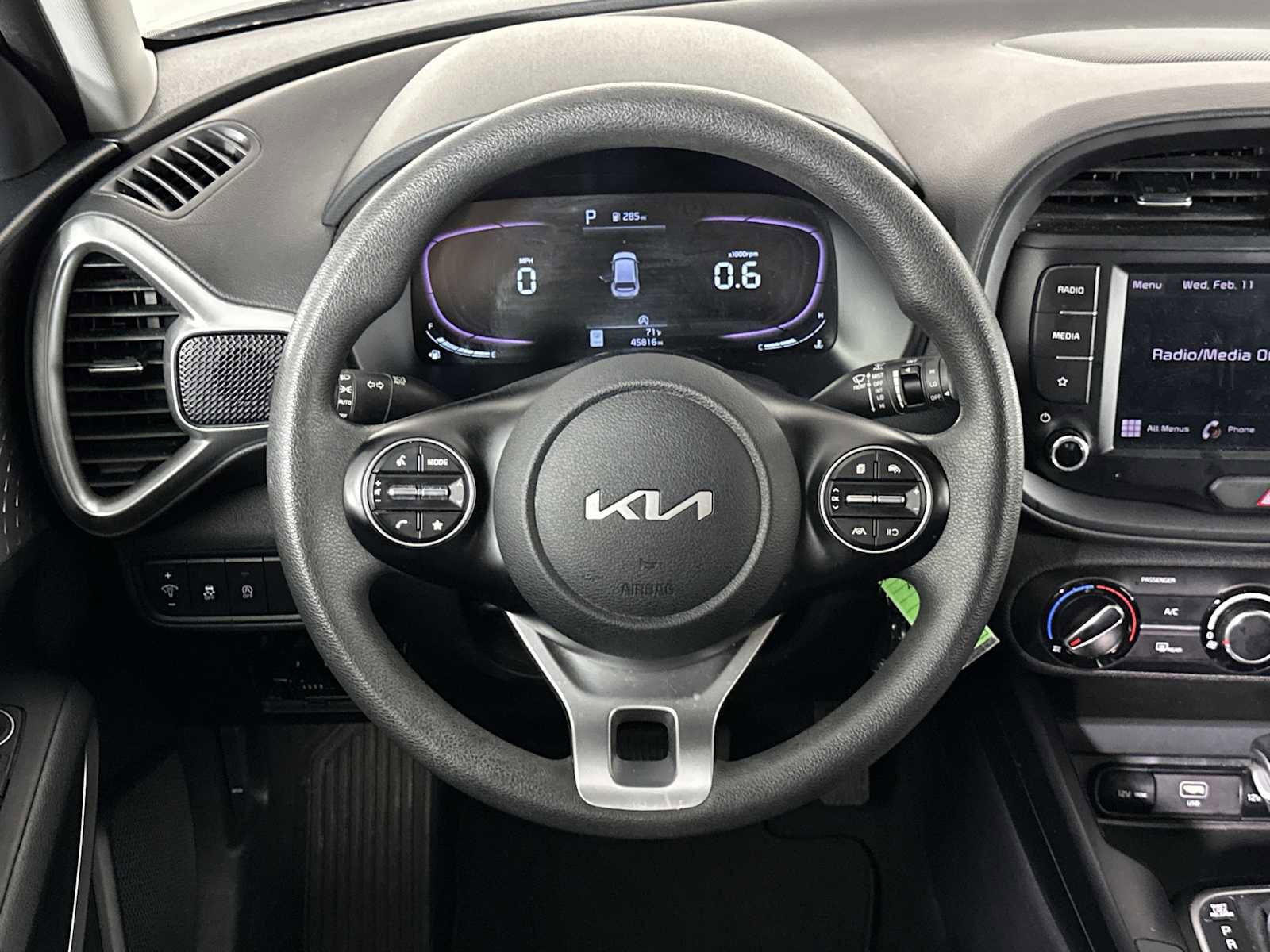 Used 2024 Kia Soul LX w/ Option Group 015 image 13