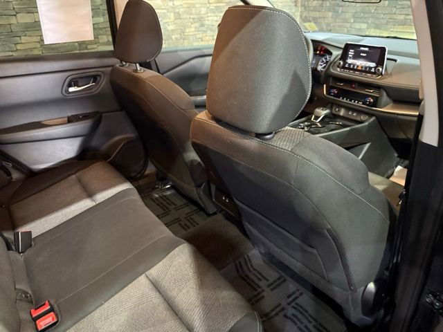Certified 2025 Nissan Rogue SV image 35