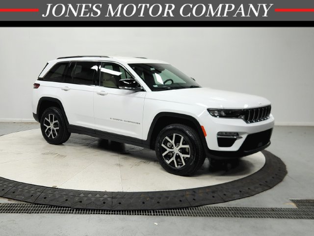 Used 2024 Jeep Grand Cherokee Limited AWD/4WD image 1