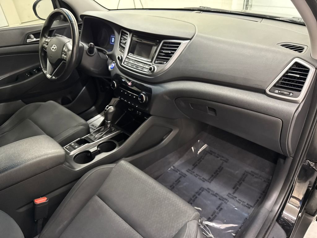 Used 2017 Hyundai Tucson Sport AWD/4WD image 22