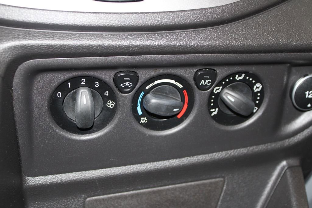 Used 2017 Ford Transit 350 XLT image 38