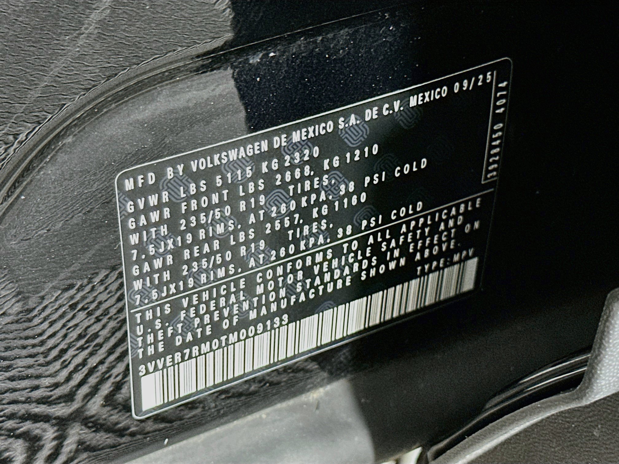 Used 2026 Volkswagen Tiguan SE AWD/4WD image 12