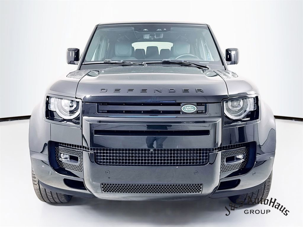 Used 2022 Land Rover Defender 110 X image 2