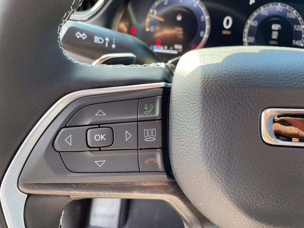 New 2027 Jeep Grand Cherokee Altitude AWD/4WD image 21